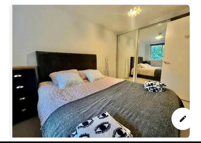 Central 1Bed Close To Transport Links